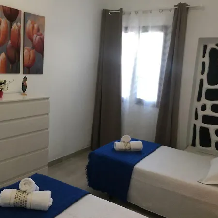 Casa Gloria Tías